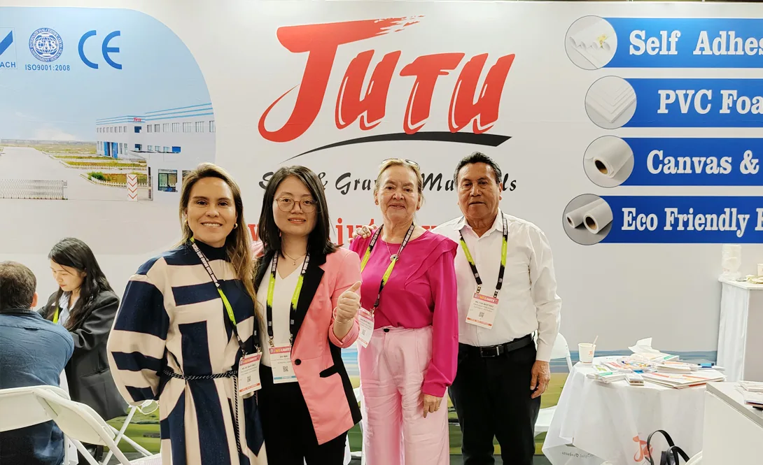 ISA International Sign Expo booth photo 4
